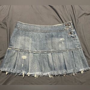 American Eagle mini skirt